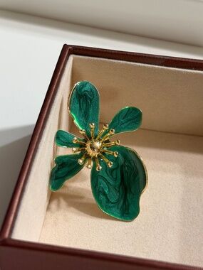 Vintage Golden Green Asymmetrical Flower Enamel Statement Adjustable Ring.